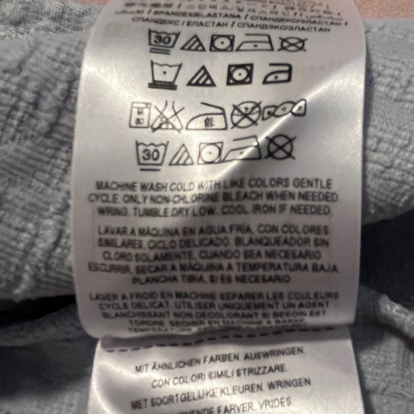 Women’s Guess embossed croc pattern cropped top in ice blue - Picture 7 of 8